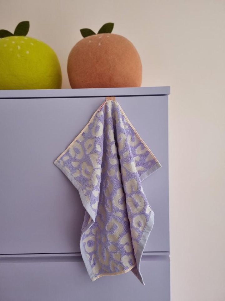 Set of kitchen towels I love leopard with embossed lilac / soft pink - 50 x 60 cm (6 pieces)